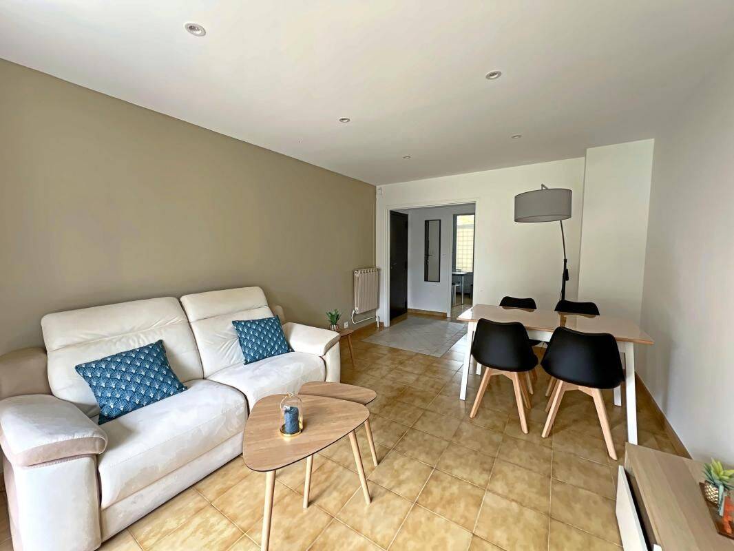Appartement 3 pièces 56 m² · à Marseille 8ème Arrondissement · 55,5 m² · 1 115 €/mois