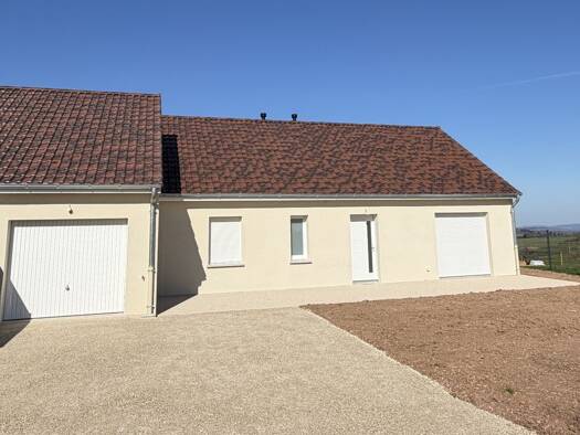 Maison à louer 1 090 € 4 pièces 3 chambres 103 m² 1 000 m² de terrain Mary 71690