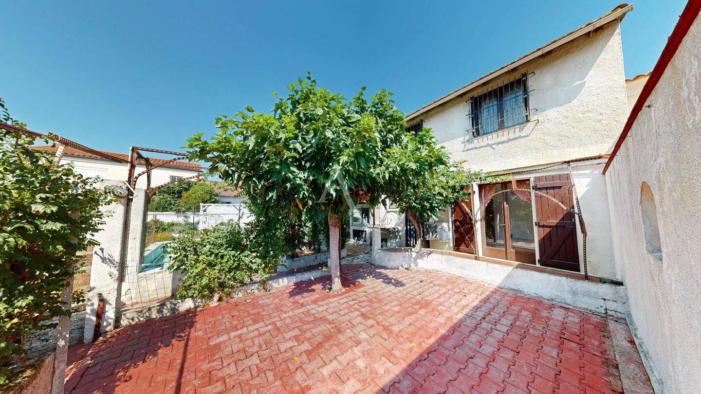 Maison 6 pièces 166 m² · à Carcassonne · 166 m² · 139 900 €
