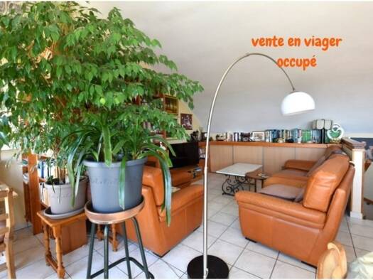 Duplex en viager libre Bouquet 156 400 € 4 pièces 3 chambres 96 m² Étage 5/5 Centre Ville Saint-Genest-Lerpt 42530
