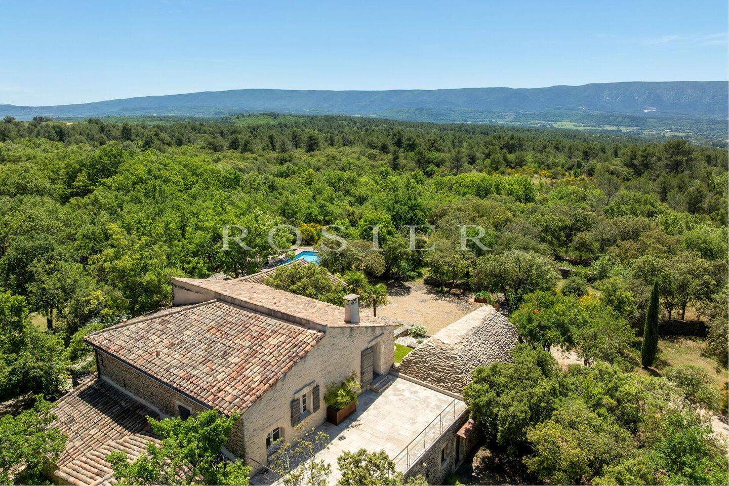 Maison 340 m² · à Gordes · 340 m² · 3 250 000 €