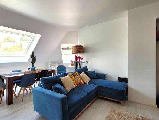 Appartement à vendre 184 900 € 2 pièces 1 chambre 42,8 m² Étage 3/3 Centre Ville Pontoise 95300