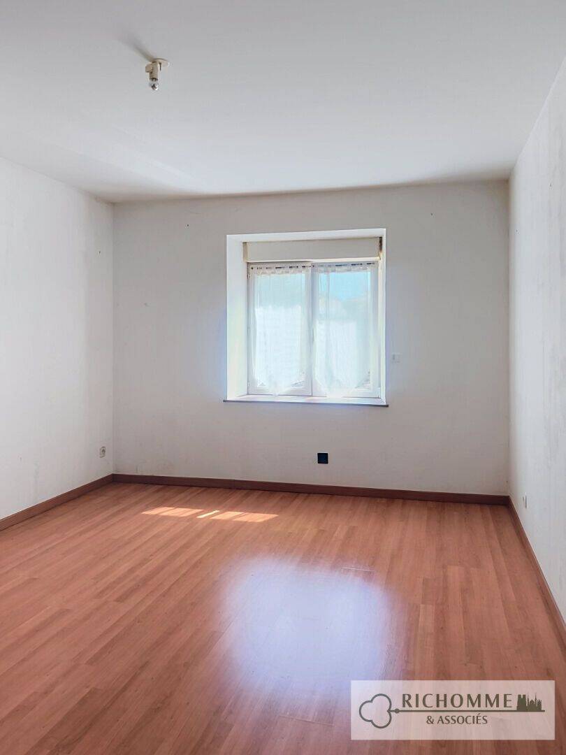 Appartement 4 pièces 127 m² · à Troussey · 127,3 m² · 127 000 €
