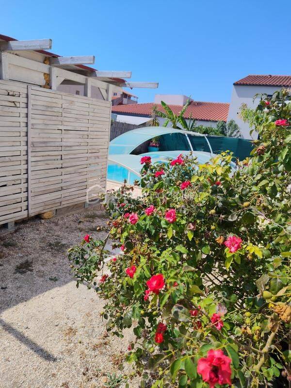 Maison 5 pièces 100 m² · à Saint-Cyprien · 100 m² · 350 000 €