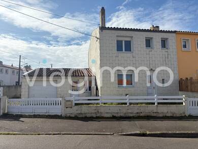 Maison en viager libre Bouquet 66 000 € 5 pièces 3 chambres 78 m² 448 m² de terrain La Roche sur Yon 85000