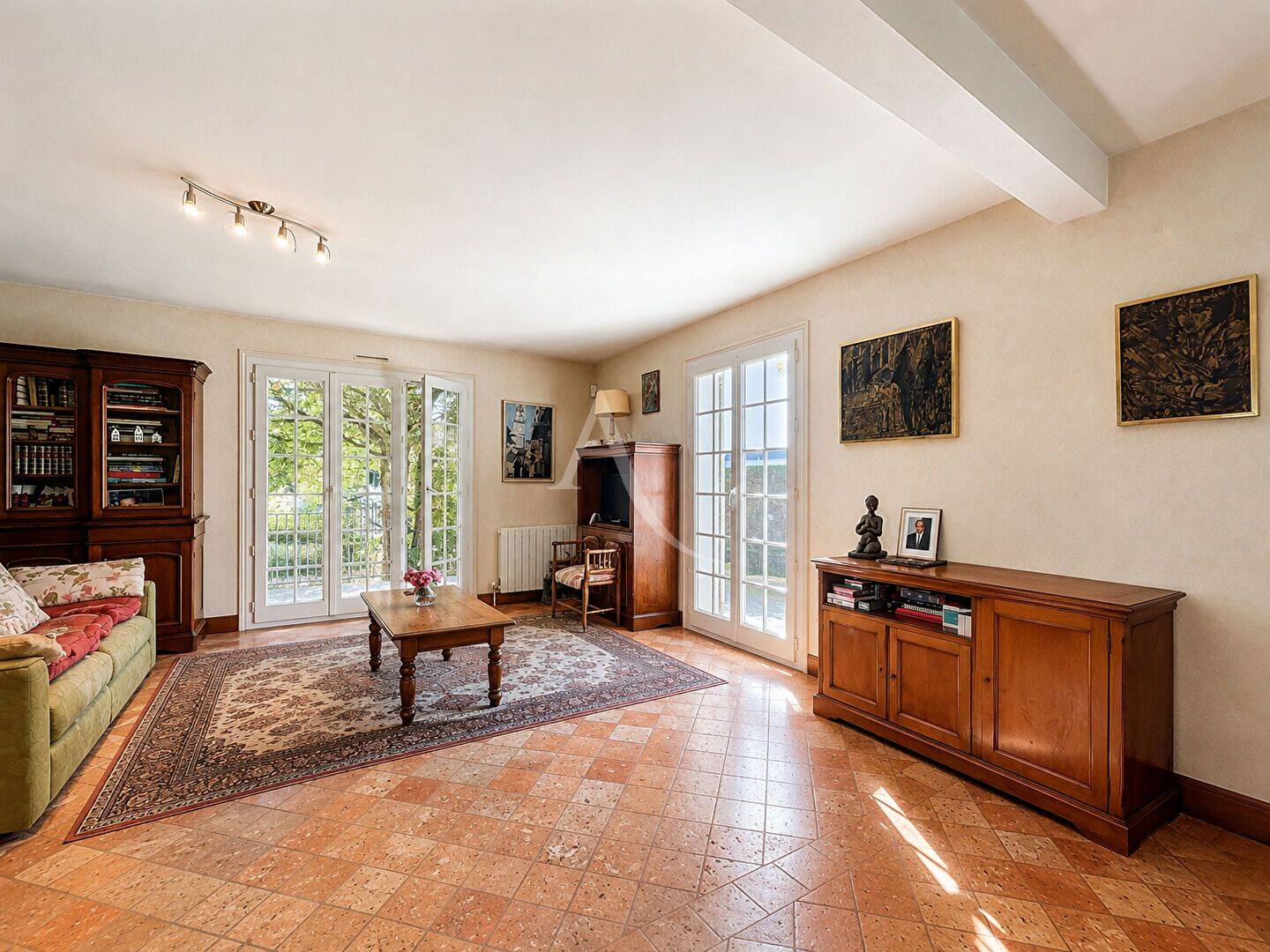 Maison 6 pièces 208 m² · à Bouchemaine · 208 m² · 483 900 €
